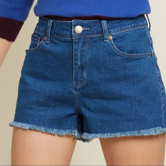 ModCloth Denim Cutoff Rainbow 🌈 Shorts XS - Picture 3 of 10